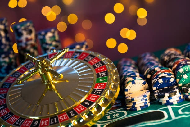 Live Prize Table dealer dealing cards on gila4d mobile app